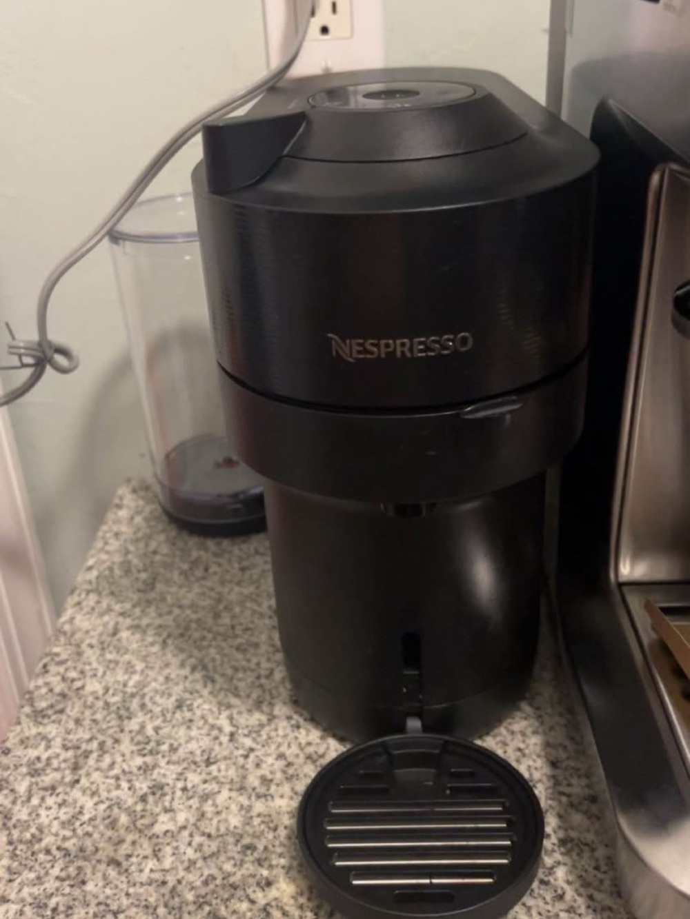 Nespresso Black Vertuo Pop